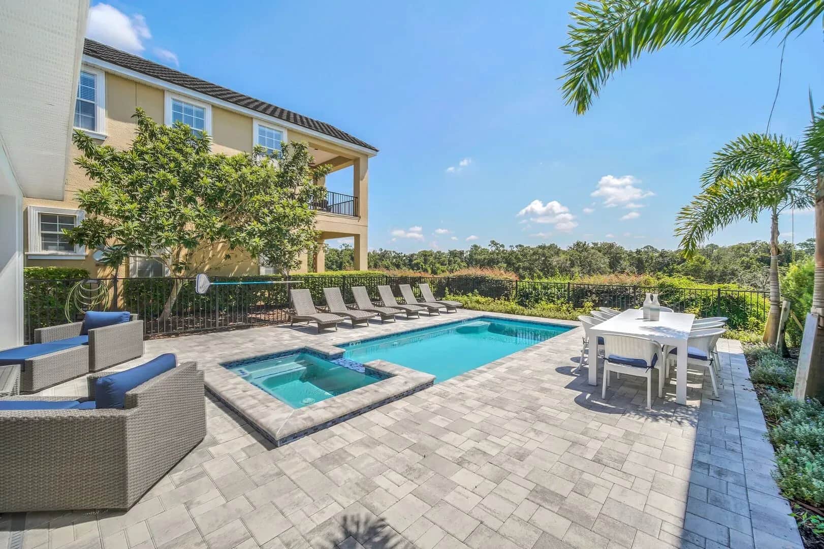 Luna Bliss — 5-bedroom vacation home with a private pool at Reunion Resort, Kissimmee, FL