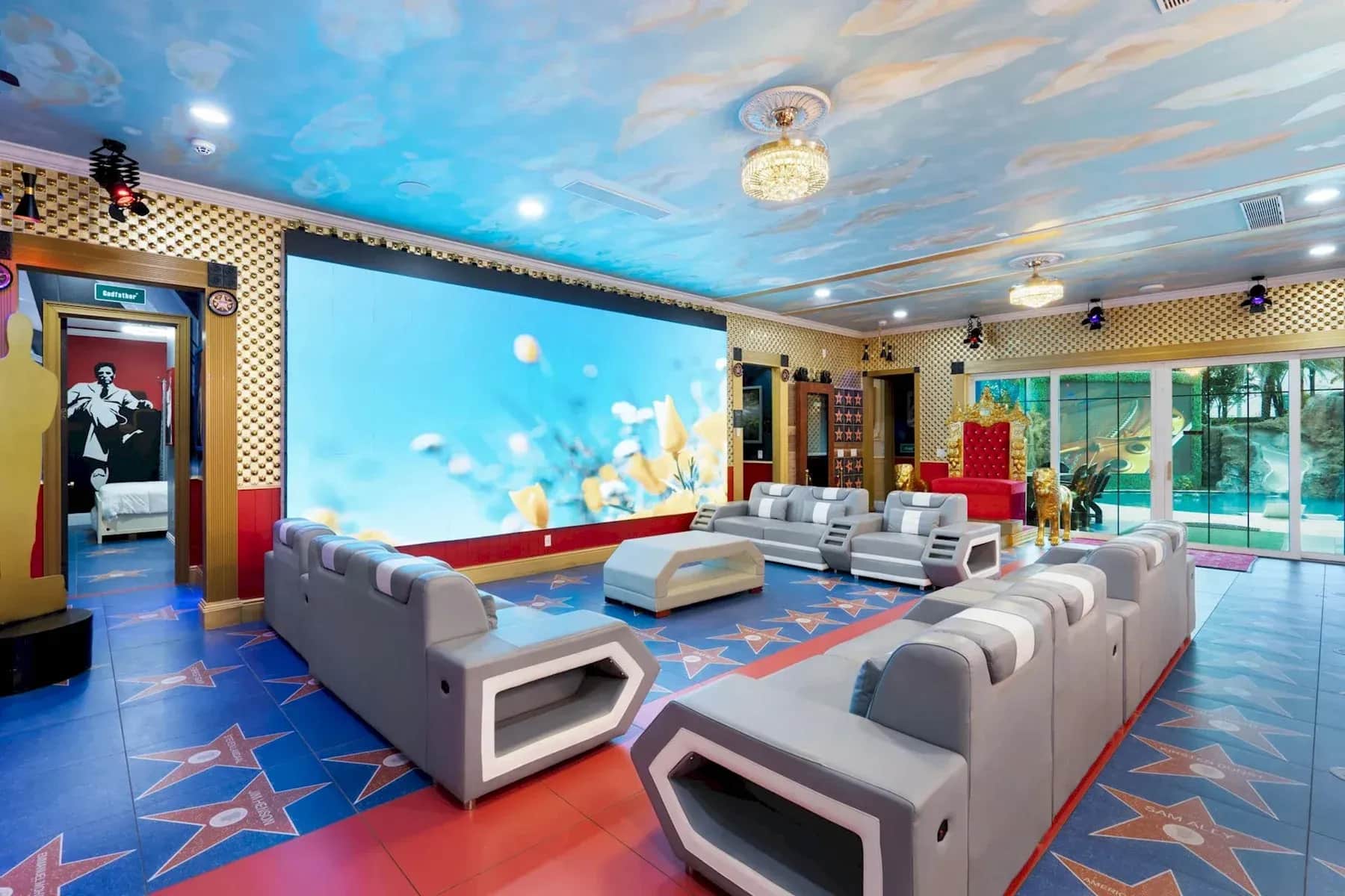 Fantasy Fortress — 20-bedroom vacation home with a private pool at ChampionsGate, Davenport, FL