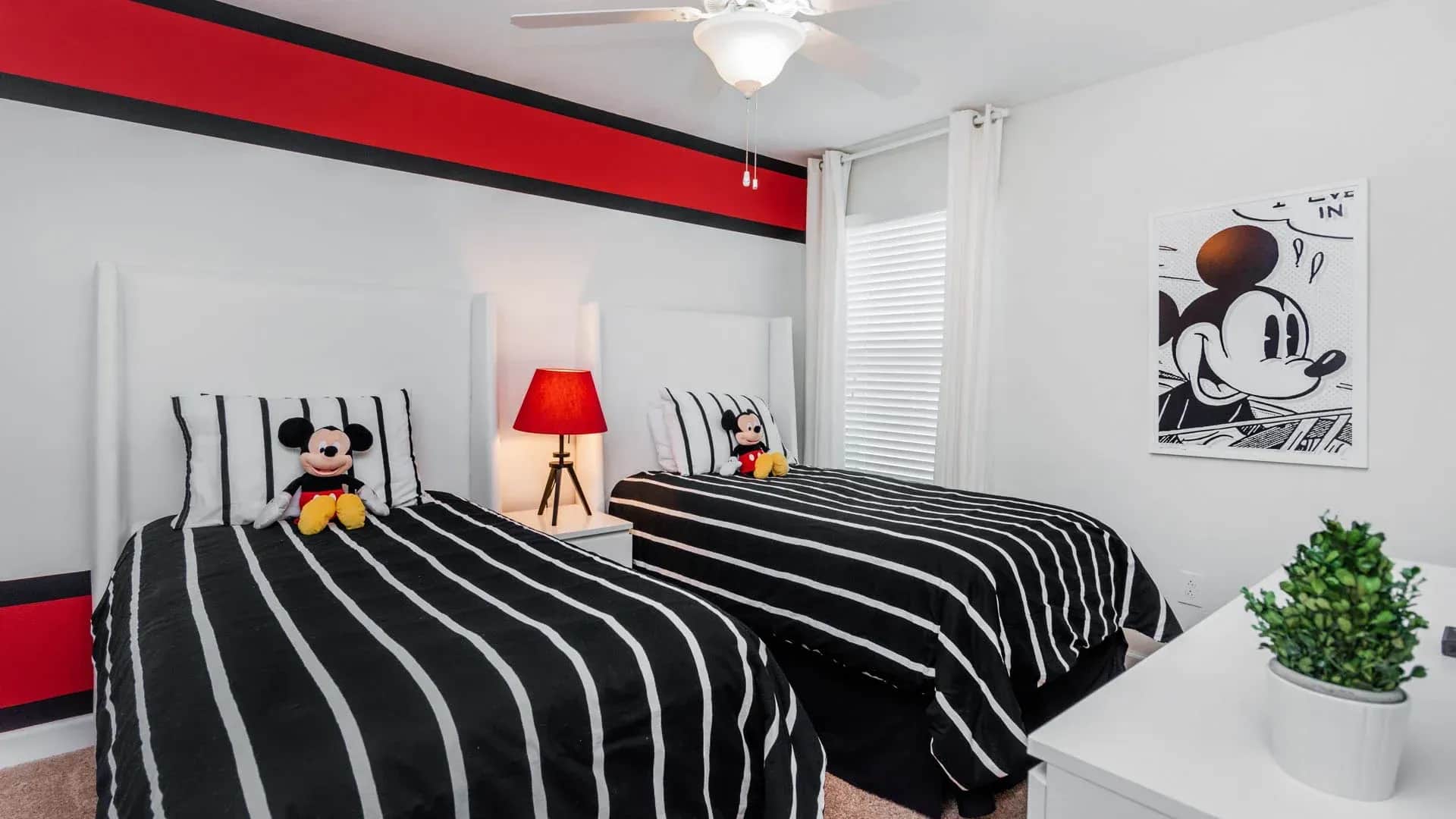 Storey Lake Villa — 6-bedroom vacation home with a private pool at Storey Lake Resort, Kissimmee, FL
