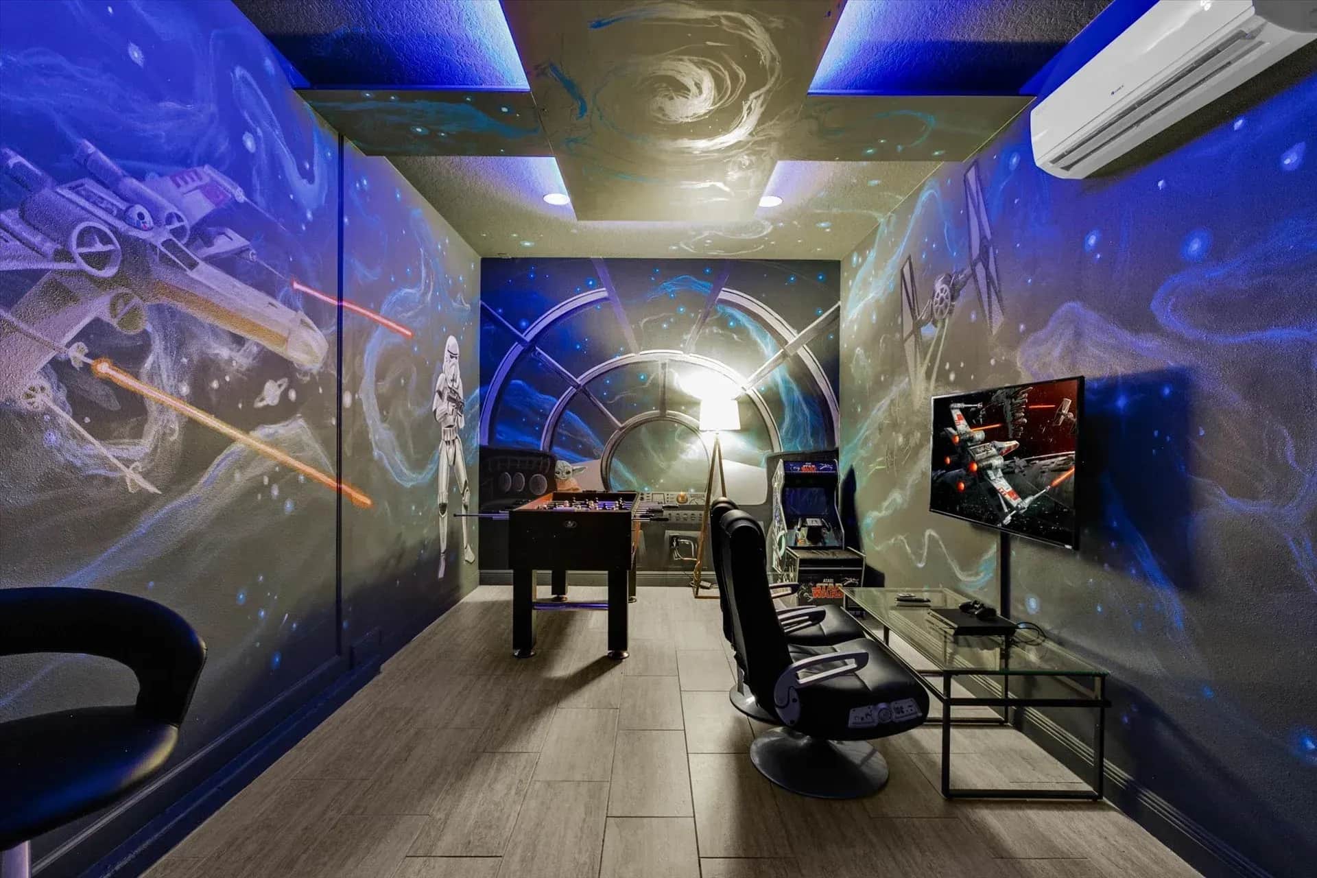 The Wizard Express — 5-bedroom vacation home with a private pool at Storey Lake Resort, Kissimmee, FL