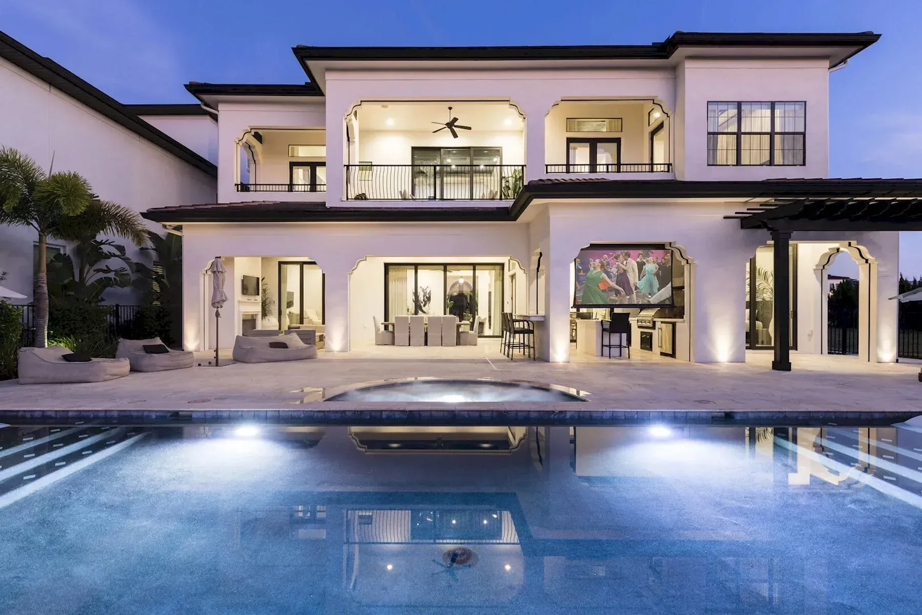Retro Luxe Retreat — Reunion Resort
