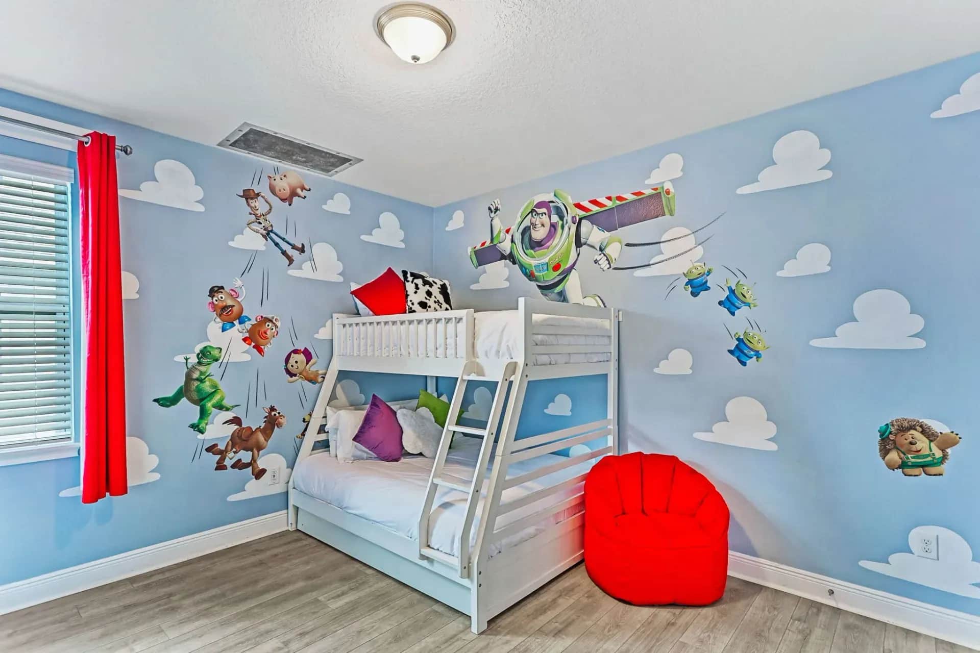 Splendor Villa — 11-bedroom vacation home with a private pool at Encore Resort, Kissimmee, FL