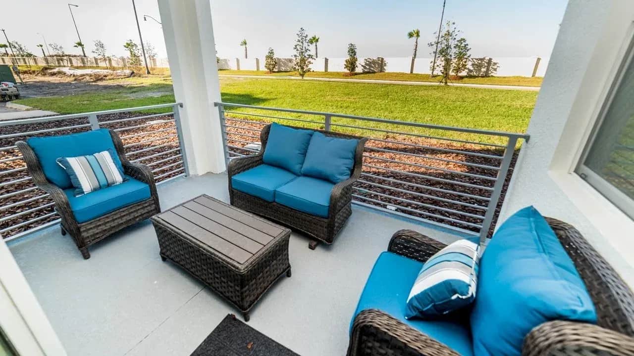 The Monochrome — 2-bedroom vacation home at Storey Lake Resort, Kissimmee, FL