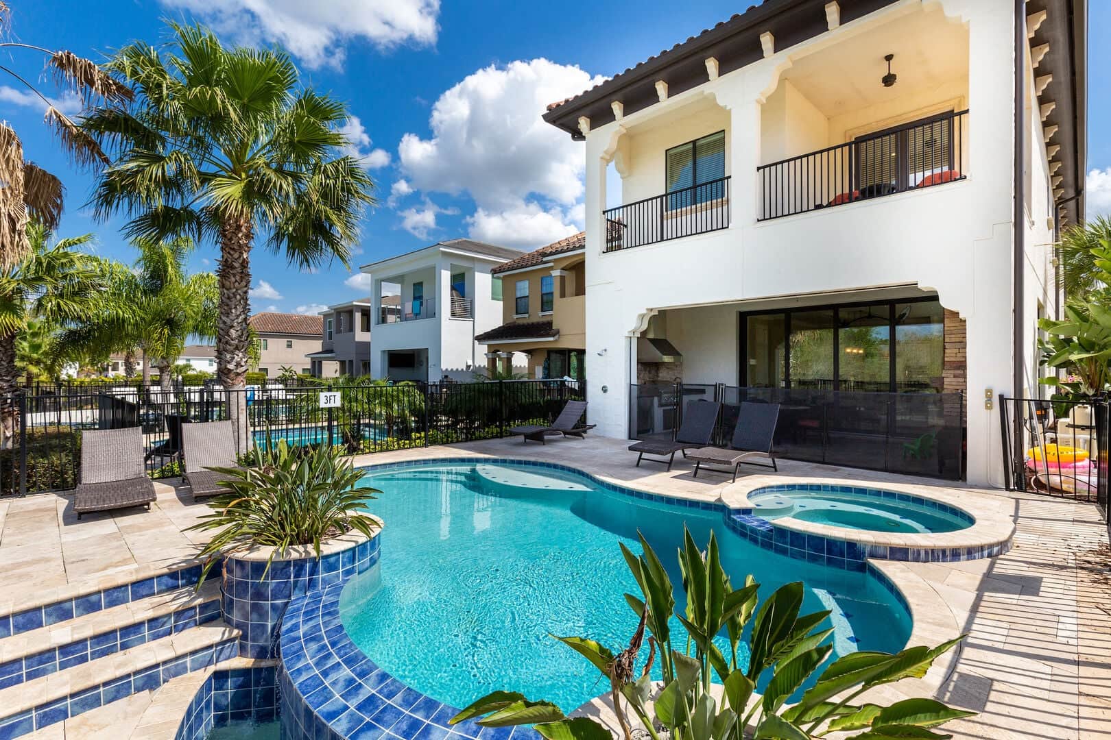 The Standing Ovation — 6-bedroom vacation home with a private pool at Reunion Resort, Kissimmee, FL