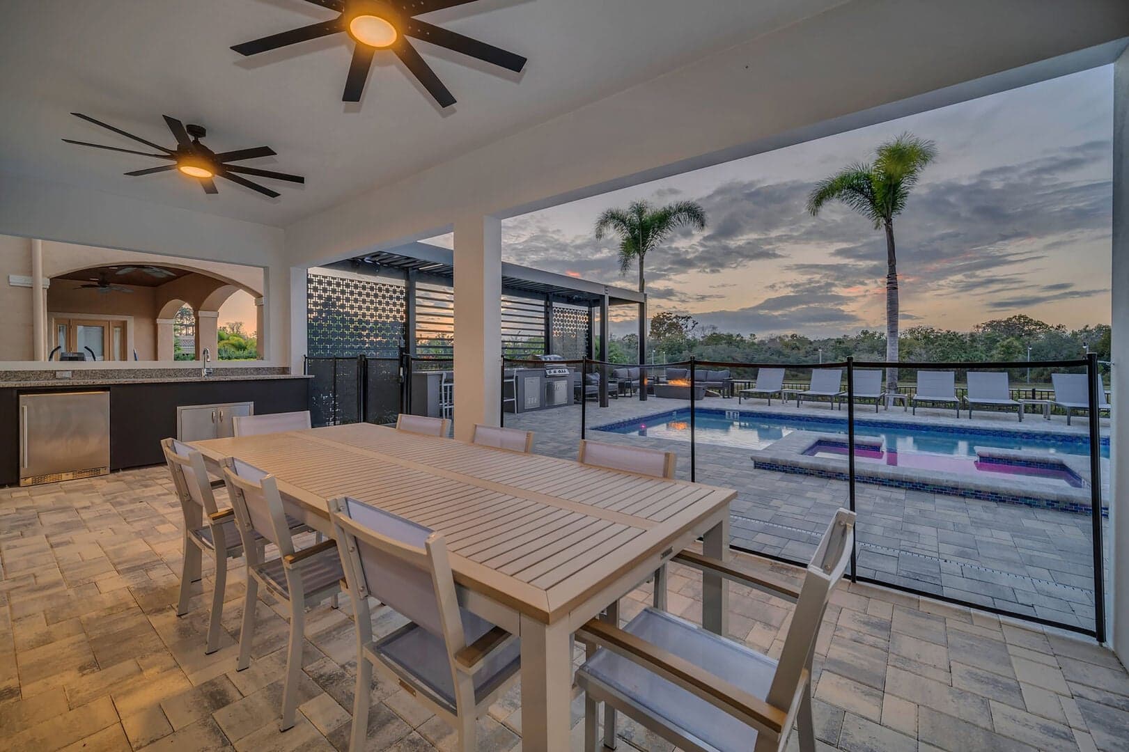 Together Again — 8-bedroom vacation home with a private pool at Reunion Resort, Kissimmee, FL
