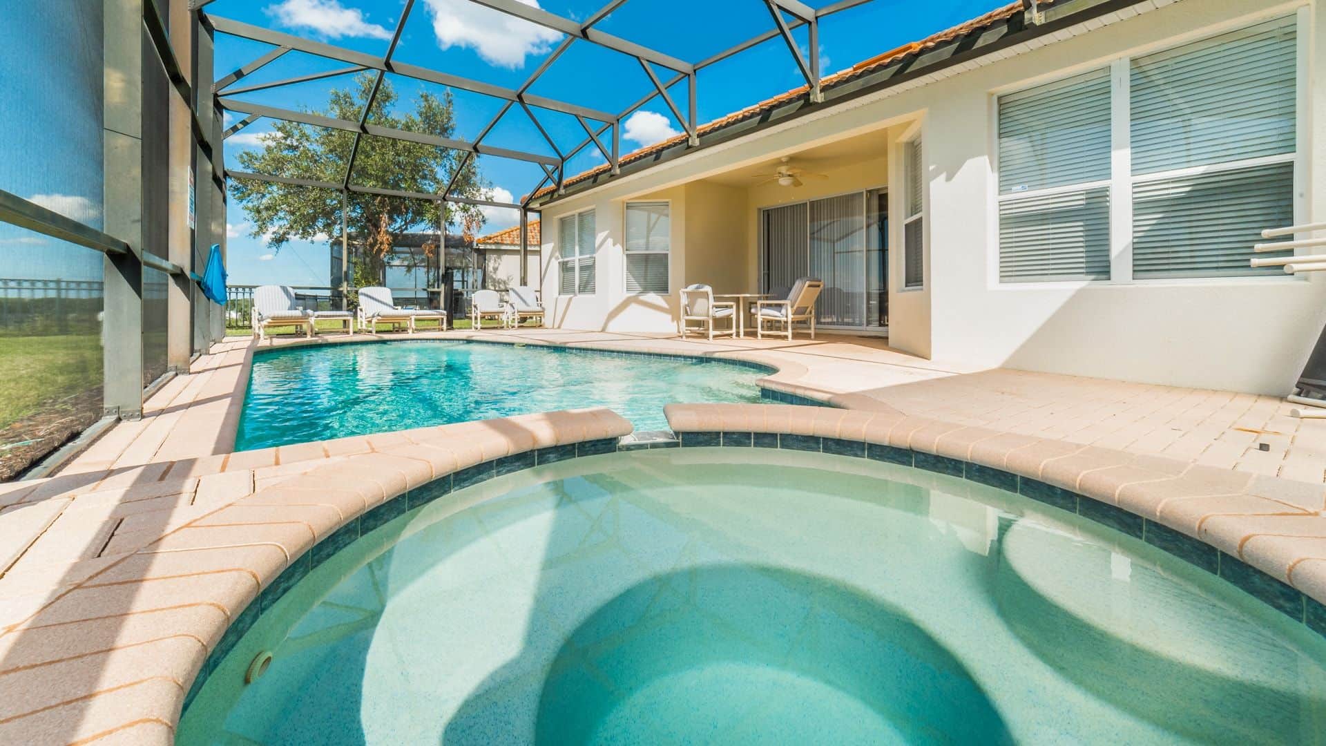 Sunlit Haven — 5-bedroom vacation home with a private pool at Windsor Hills Resort, Kissimmee, FL