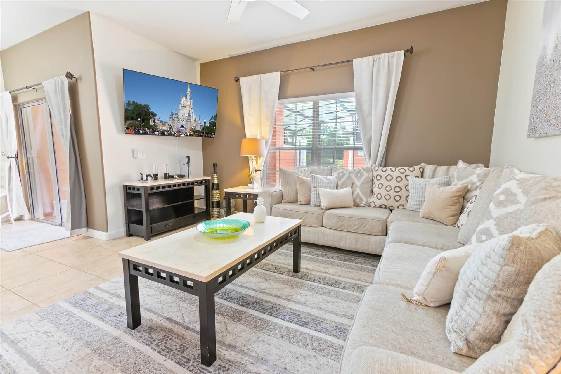Salty Breeze Villa — 4-bedroom vacation home with a private pool at Paradise Palms Resort, Kissimmee, FL