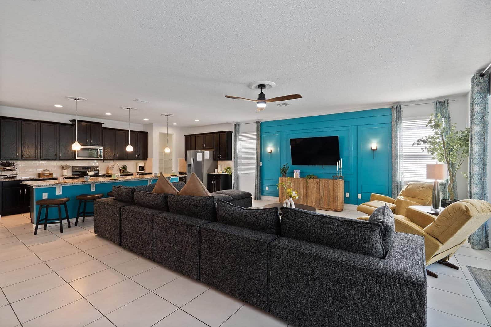 Galaxy Getaway — 9-bedroom vacation home with a private pool at Solara Resort, Kissimmee, FL