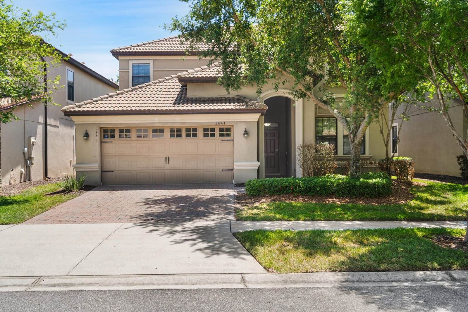 Golden Palms Retreat — 6-bedroom vacation home with a private pool at ChampionsGate, Kissimmee, FL
