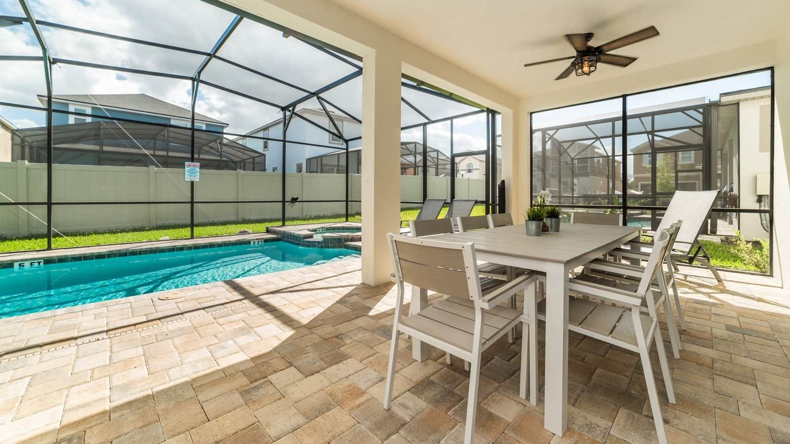 Happy Mornings — 4-bedroom vacation home with a private pool at Solara Resort, Kissimmee, FL