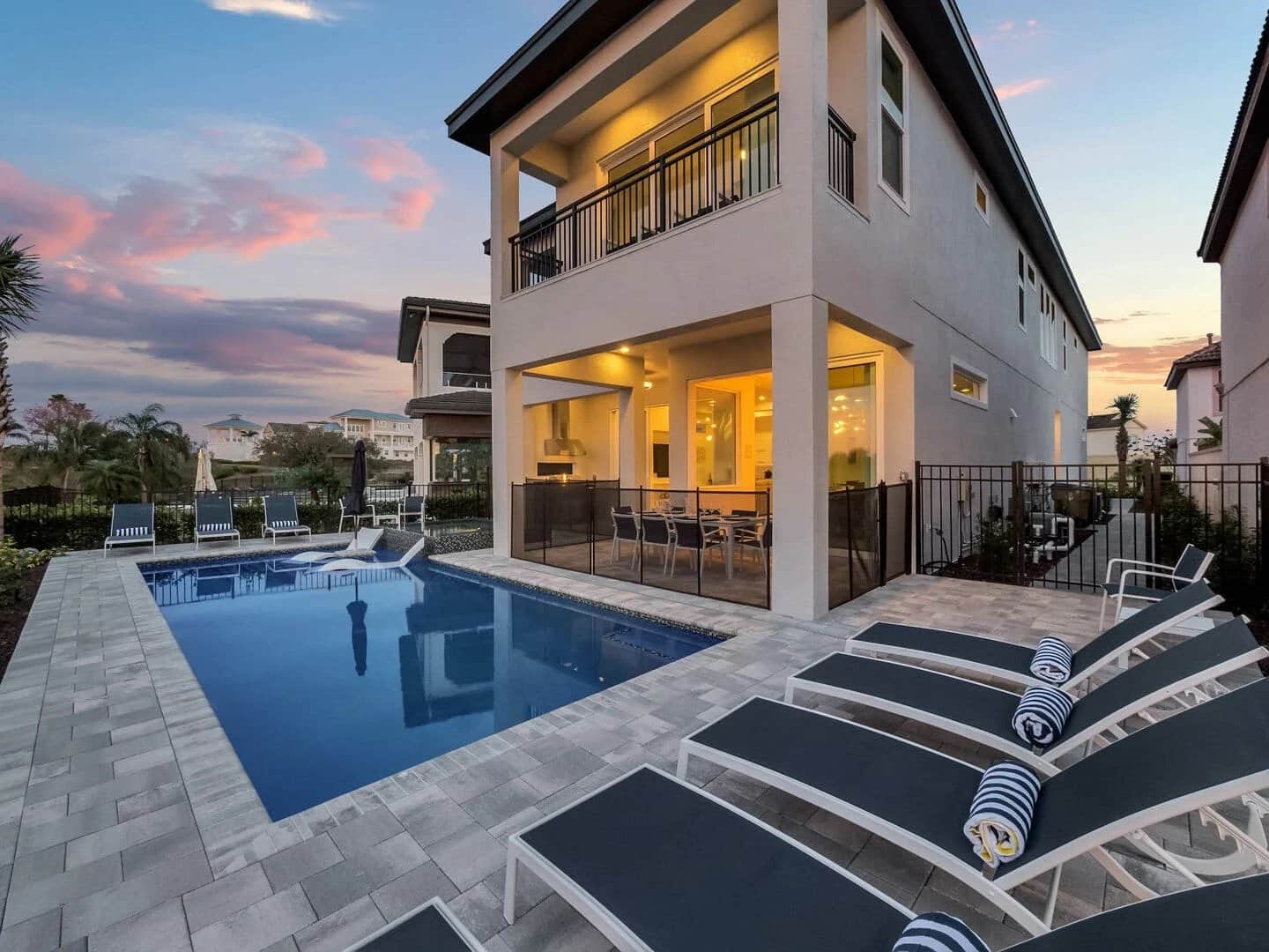 Lakeview Oasis — 8-bedroom vacation home with a private pool at Reunion Resort, Kissimmee, FL
