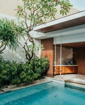 Intimate 2-3 Bedroom